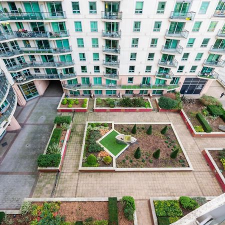 Riverside 2-bedroom Apartment Londen Buitenkant foto