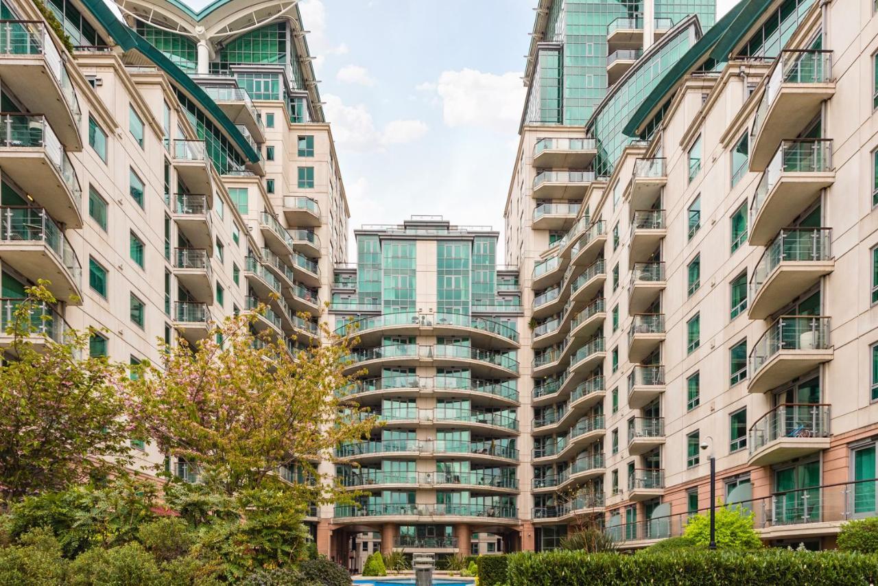 Riverside 2-bedroom Apartment Londen Buitenkant foto