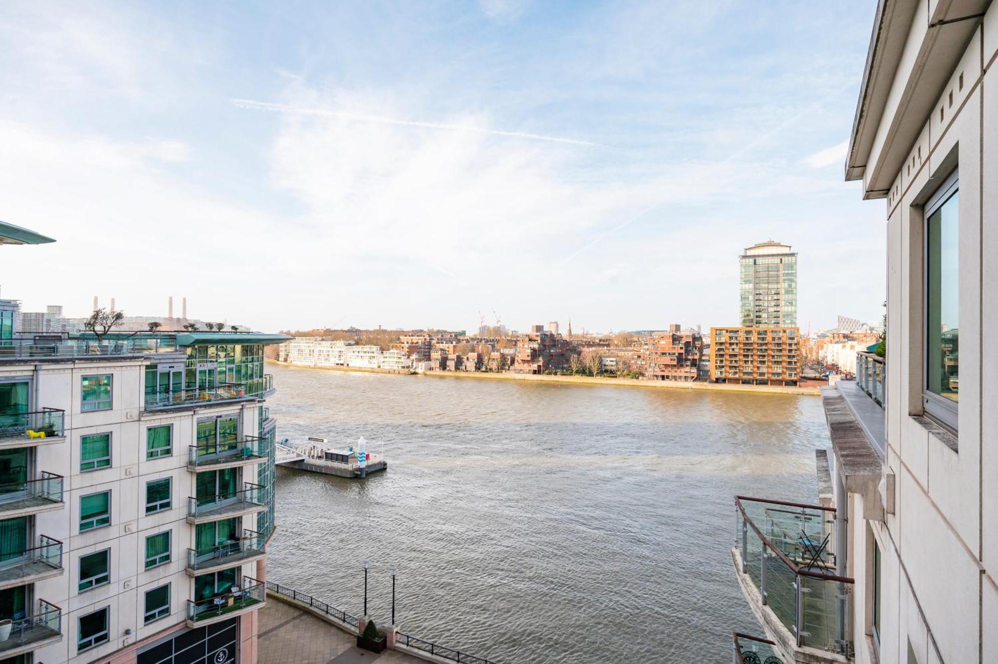 Riverside 2-bedroom Apartment Londen Buitenkant foto